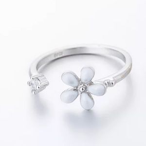 925 Sterling Silver Flower Zircon Ring